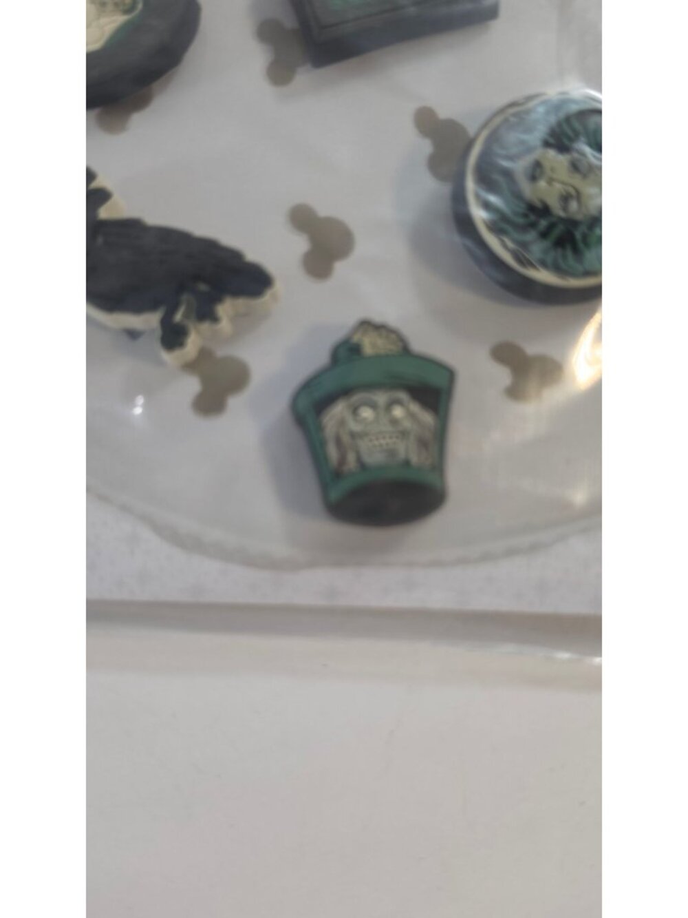 DISNEY CROCS HAUNTED MANSION GLOW IN THE DARK HALLOWEEN MNSSHP JIBBITZ CHARMS - Picture 7 of 10